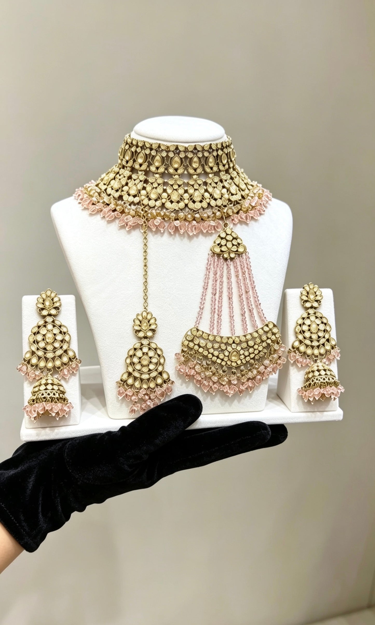 JIYANA Necklace Set