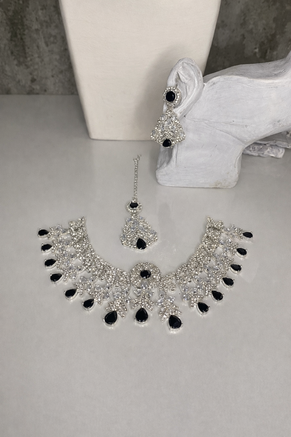 Jasmin Necklace Set