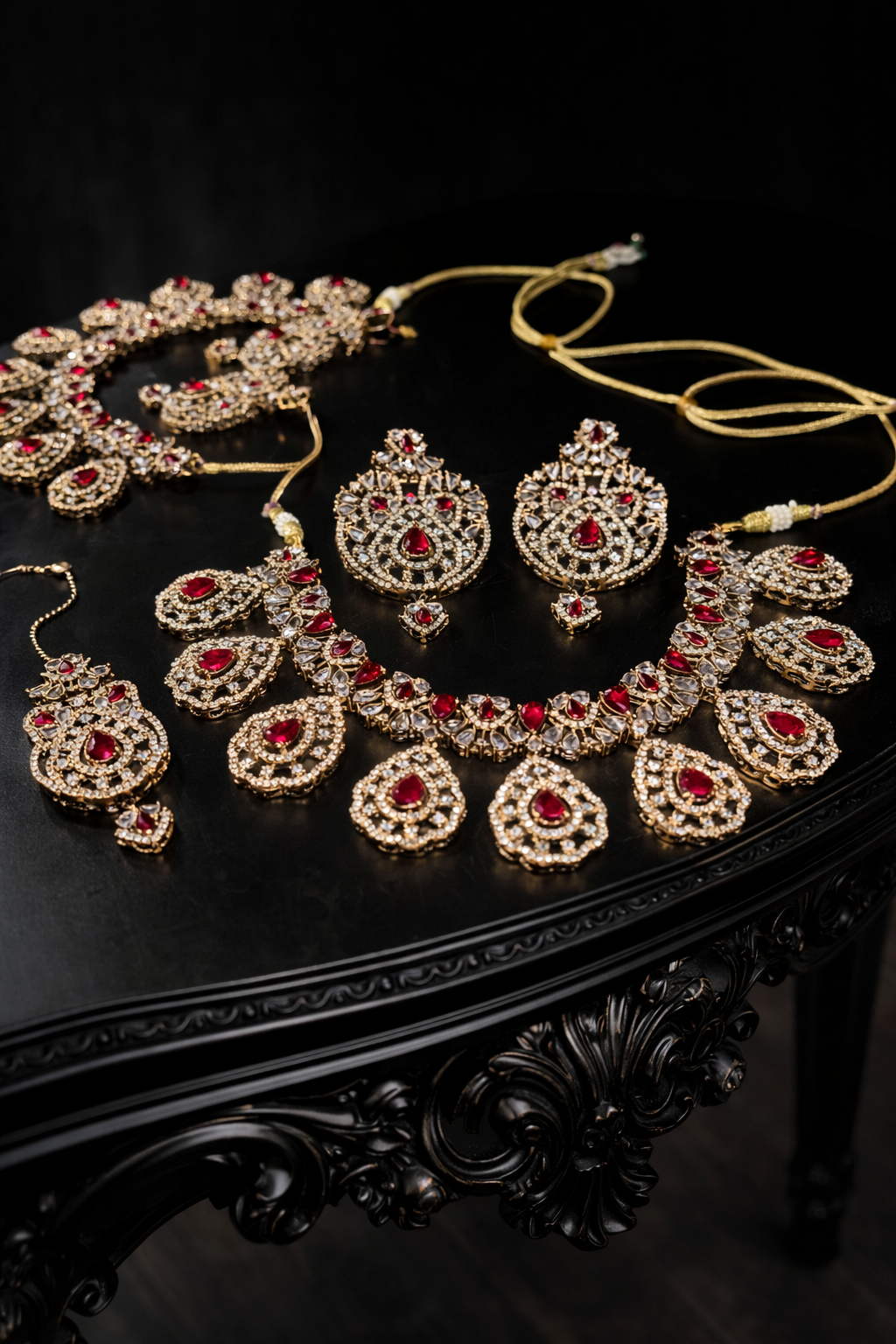 Orla necklace set