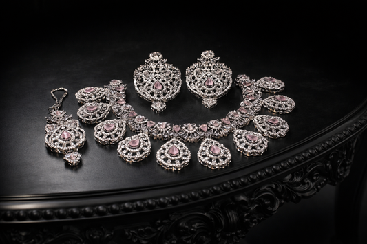 Orla necklace set