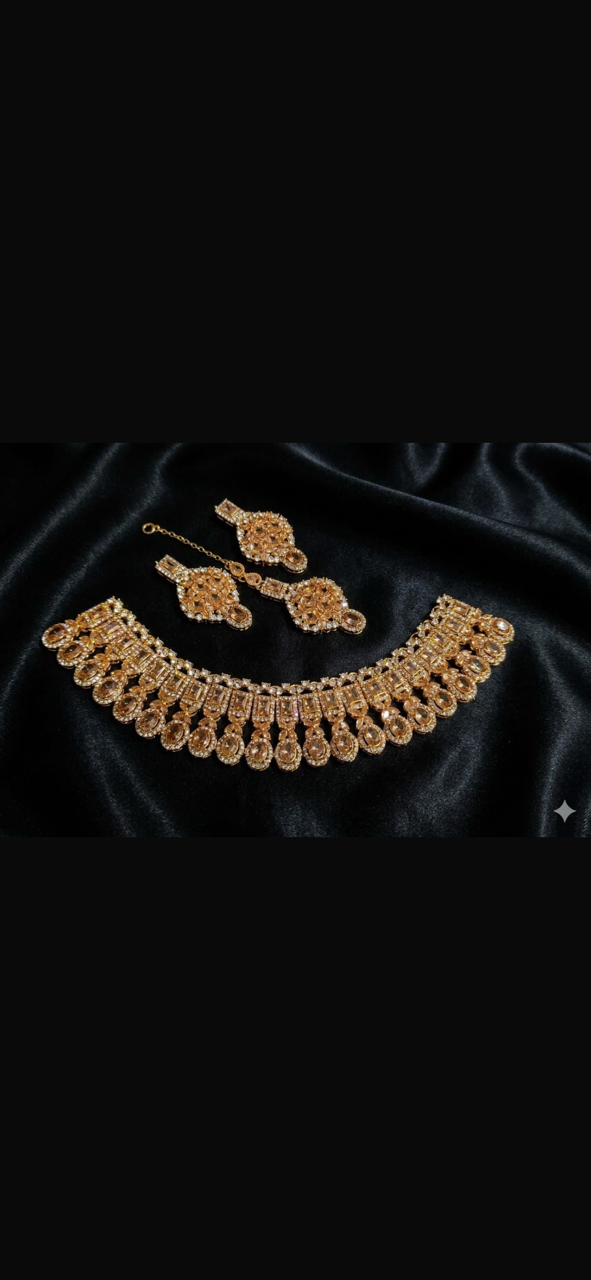 Jia Choker